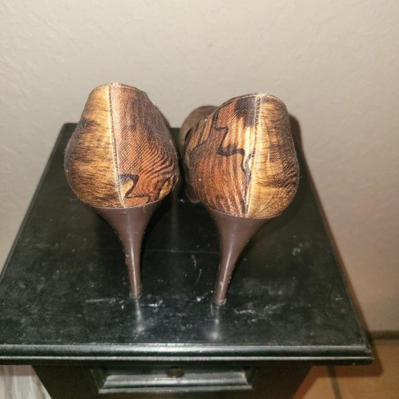 Guess golden brown high heels - Picture 3 of 4